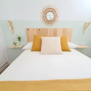  Apartamento Alayna's Homes